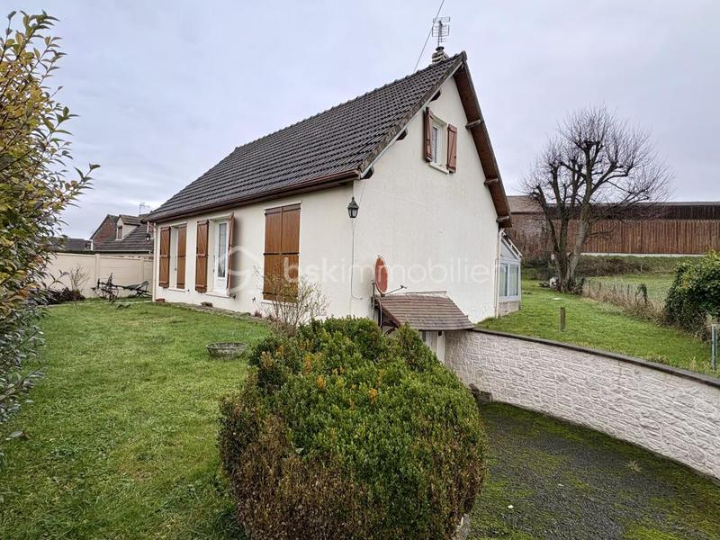 Maison - 96 m² - 6 pièces