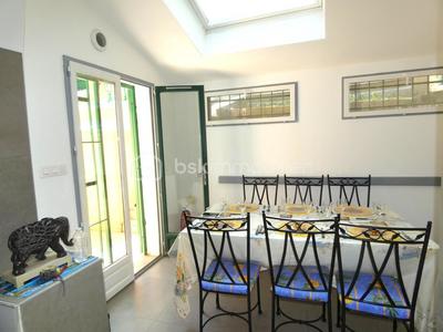 Maison de ville - 140 m² - 6 pièces