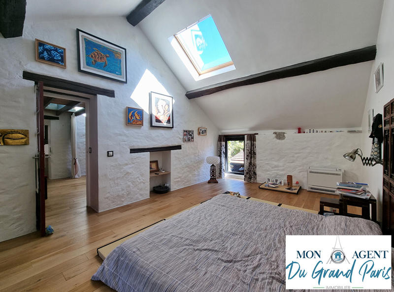 Maison - 273 m² - 8 pièces