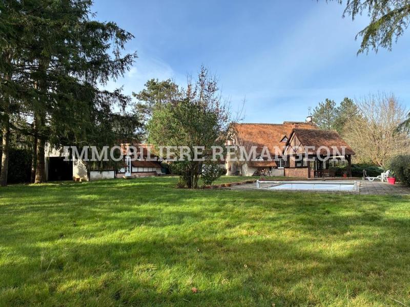 Demeure - 163 m² - 6 pièces