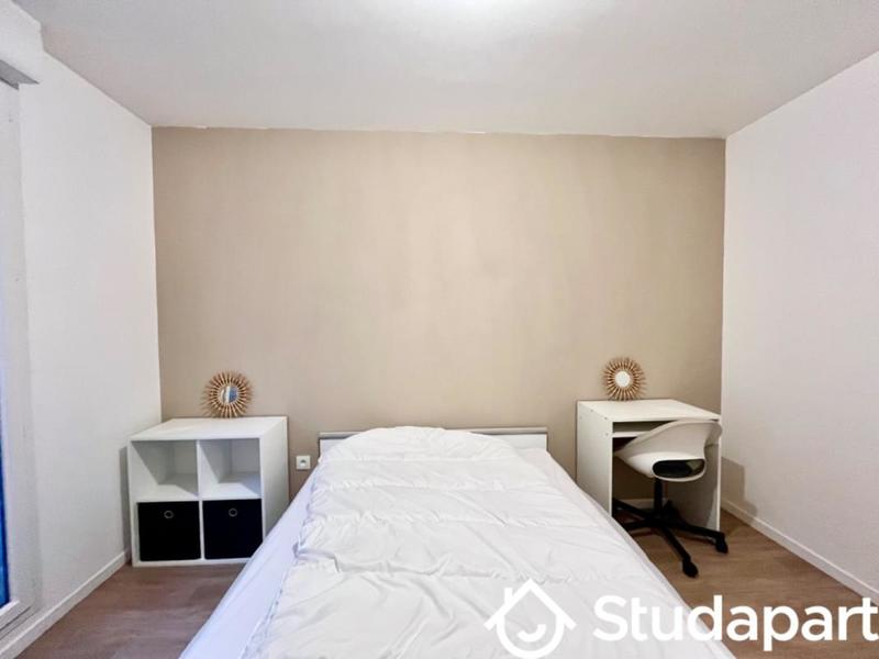 Chambre - 10 m² - 1 pièce