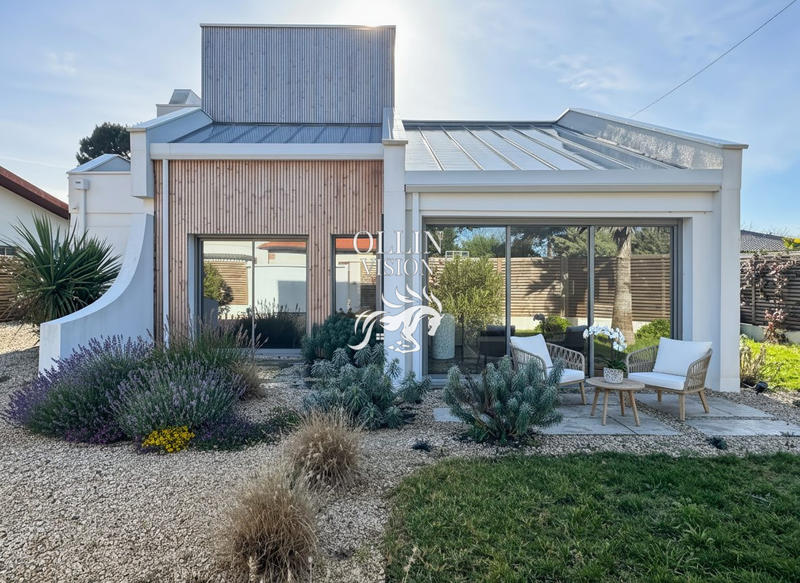 Villa - 205 m² - 7 pièces