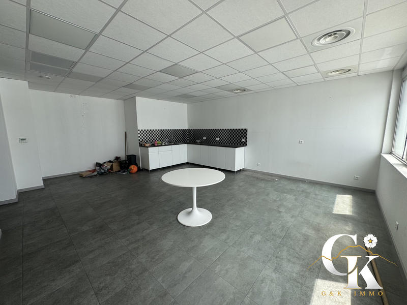 Bureau - 328 m² - 10 pièces