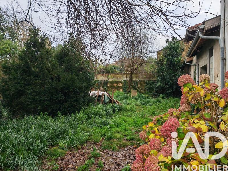 Maison de ville - 270 m² - 8 pièces