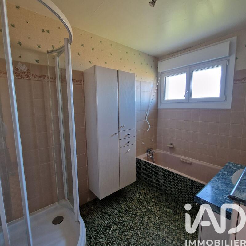 Maison - 97 m² - 5 pièces