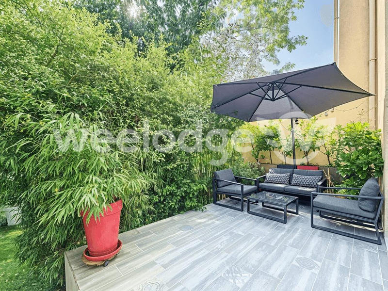 Maison - 95 m² - 5 pièces