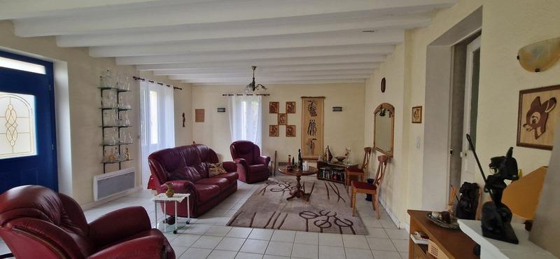 Maison - 200 m² - 6 pièces