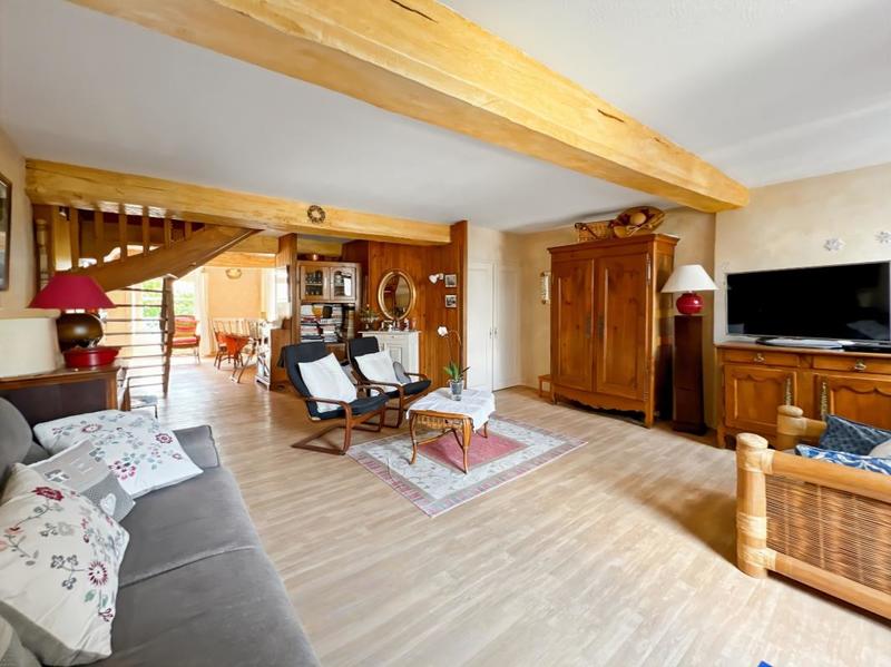 Maison - 200 m² - 6 pièces