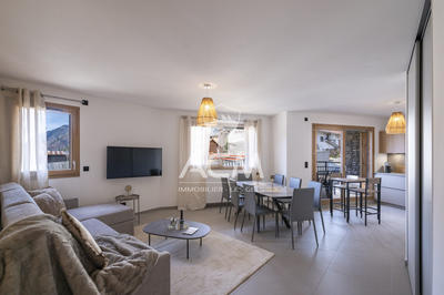 Appartement - 90 m² - 4 pièces