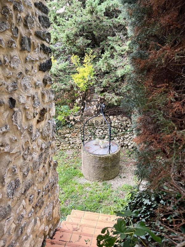 Villa - 211 m² - 8 pièces