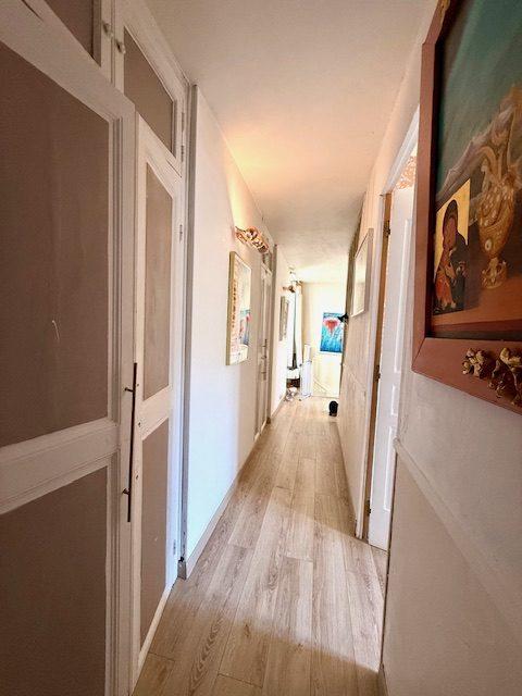 Appartement - 82 m² - 6 pièces