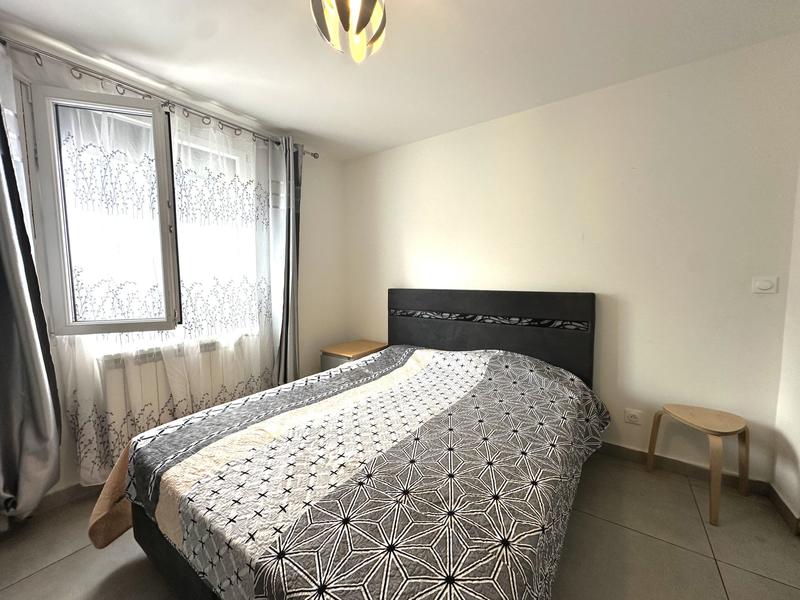 Maison - 195 m² - 9 pièces