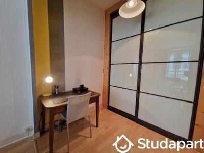 Appartement - 90 m² - 4 pièces