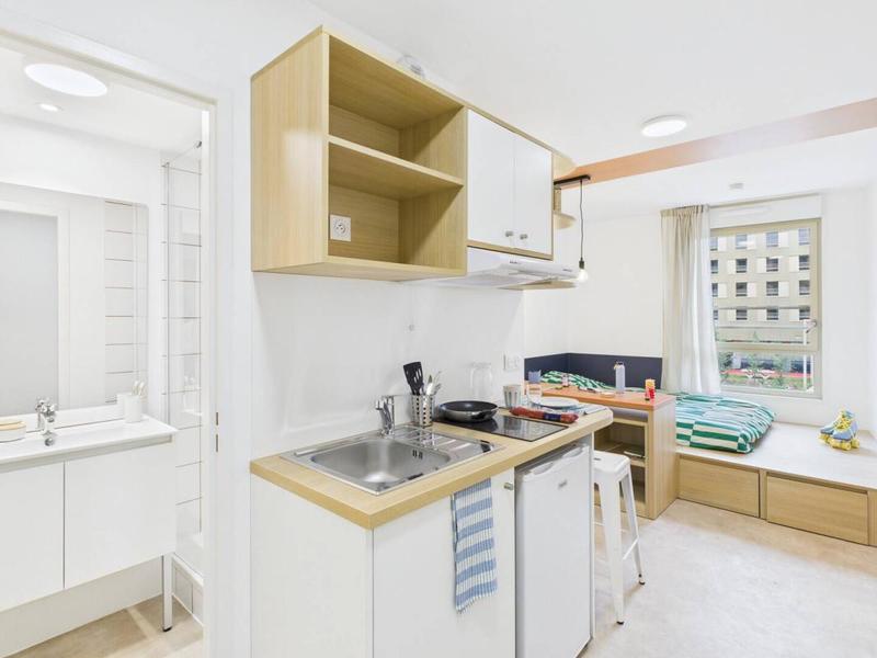 Appartement - 16 m² - 6 pièces