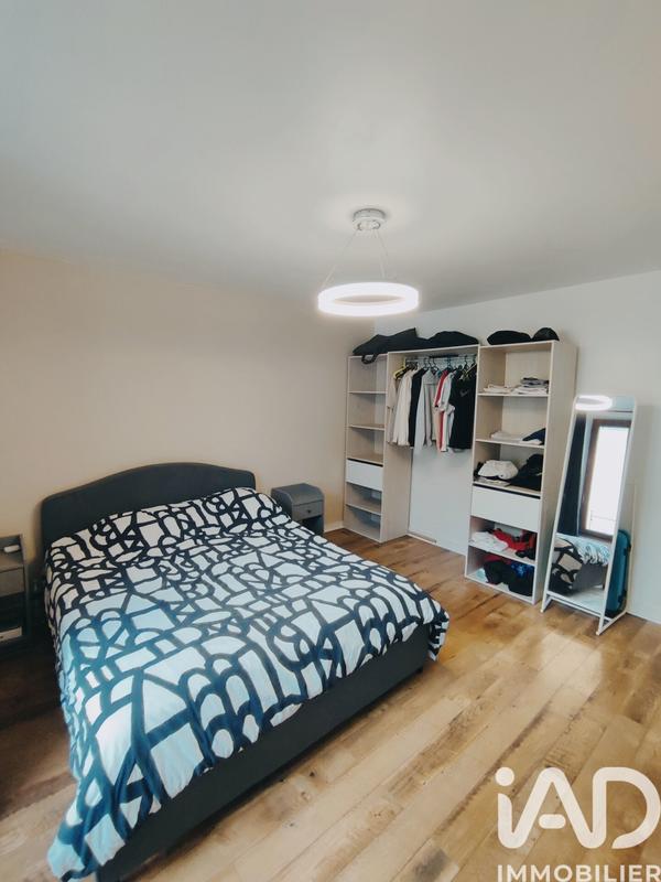 Maison - 95 m² - 5 pièces