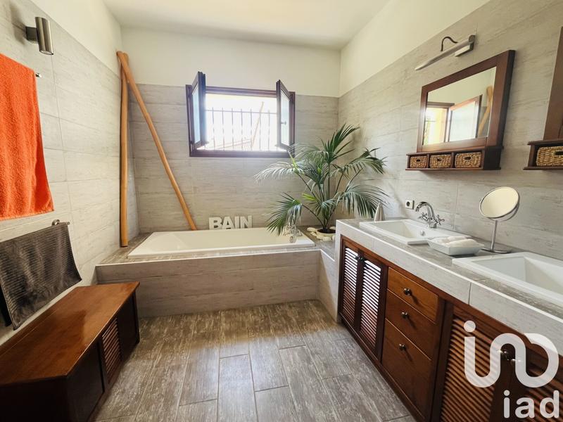 Maison - 153 m² - 6 pièces