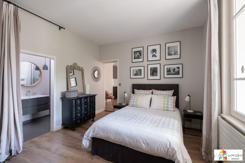 Villa - 204 m² - 8 pièces