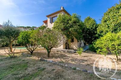 Appartement - 158 m² - 8 pièces