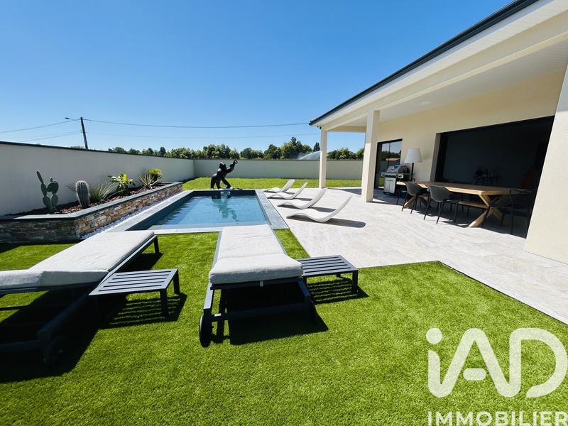 Maison - 180 m² - 5 pièces