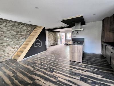 Maison de village - 65 m² - 4 pièces