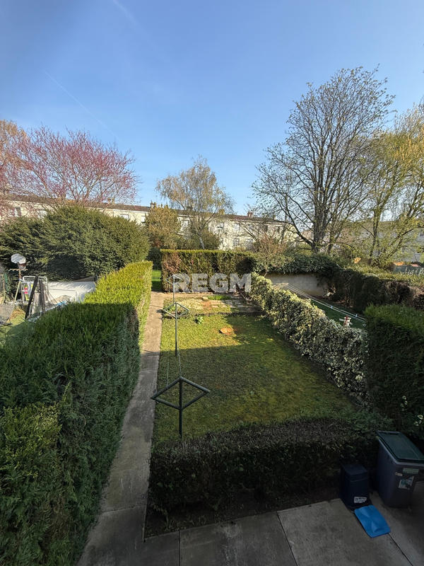 Maison - 84 m² - 5 pièces