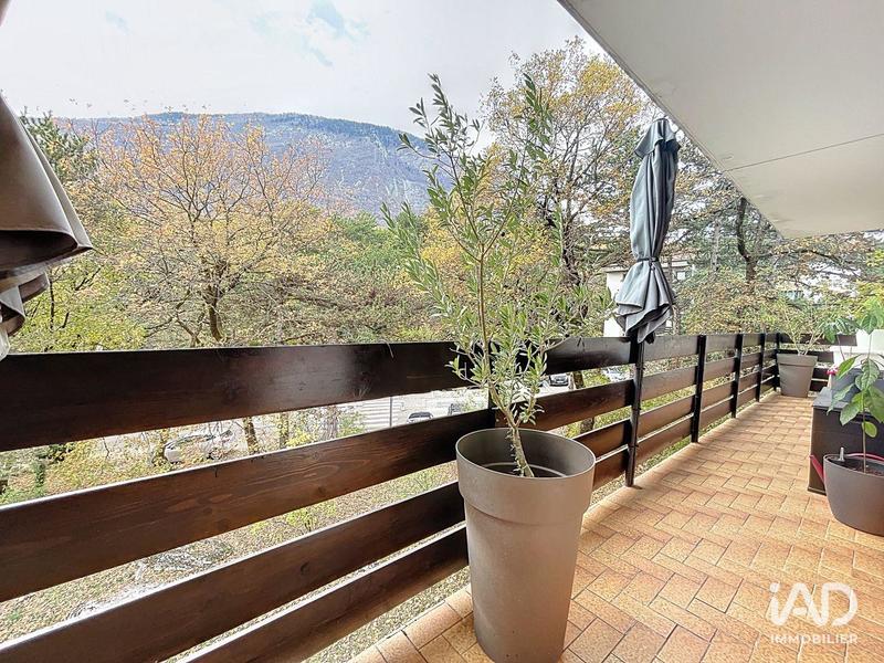 Appartement - 100 m² - 5 pièces