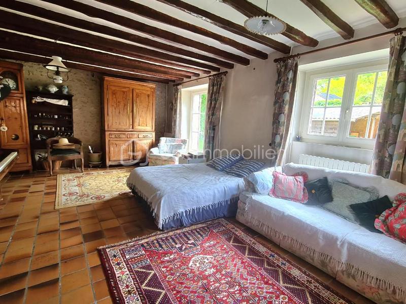 Maison - 250 m² - 11 pièces