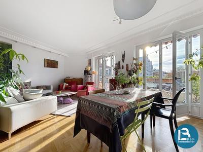 Appartement - 120 m² - 5 pièces