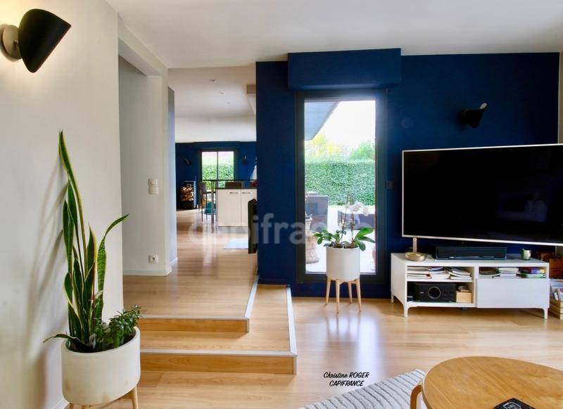 Maison - 200 m² - 8 pièces