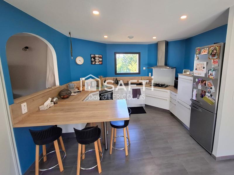 Maison - 167 m² - 7 pièces