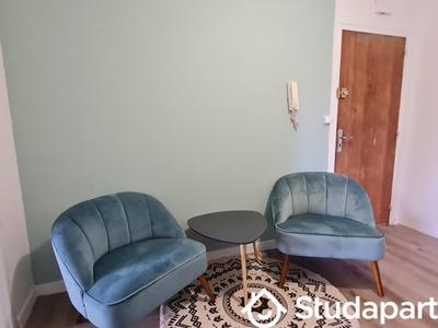 Chambre - 10 m² - 1 pièce