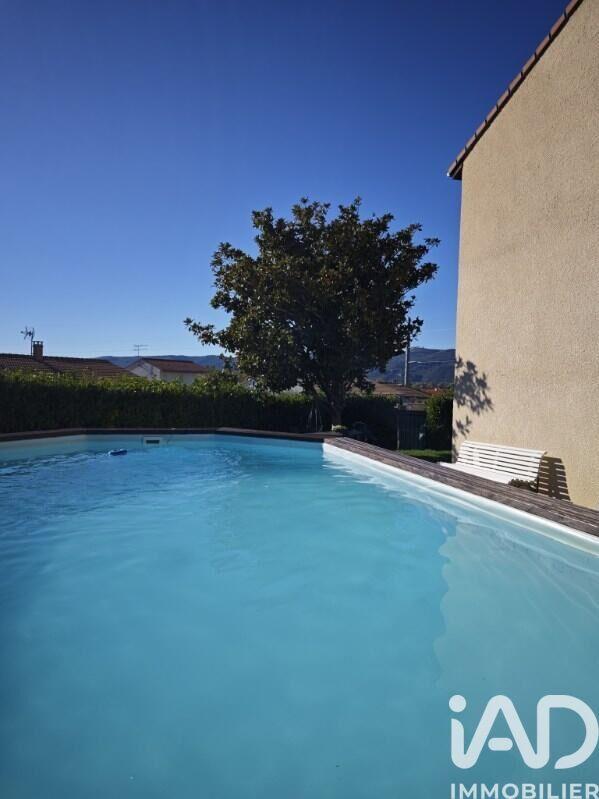 Maison - 97 m² - 4 pièces