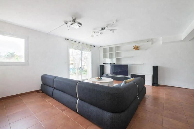 Maison - 200 m² - 8 pièces