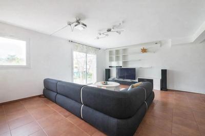 Maison - 200 m² - 8 pièces