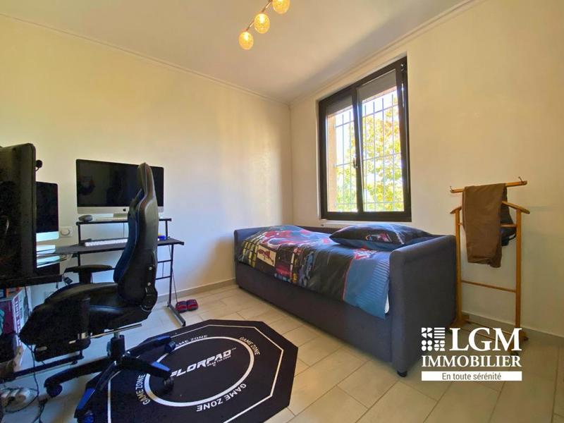 Maison - 206 m² - 7 pièces