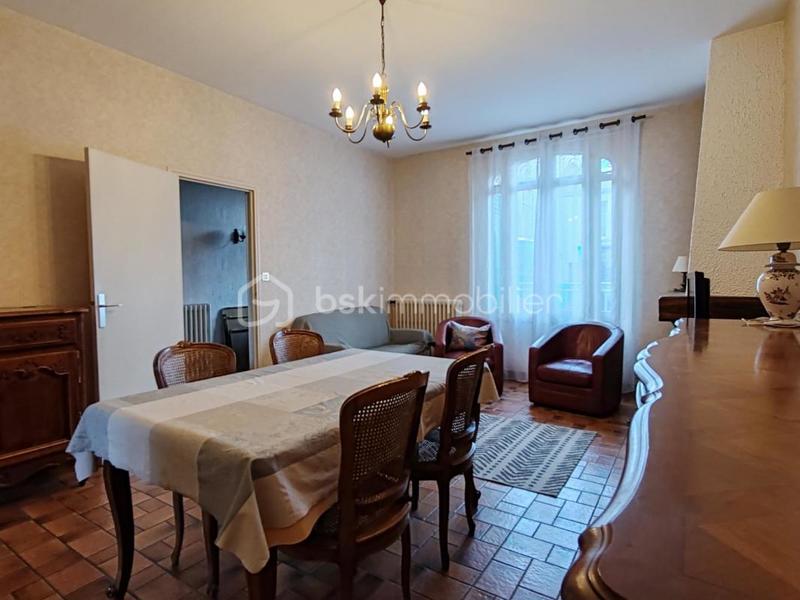 Maison - 164 m² - 7 pièces