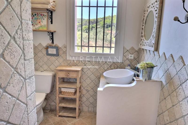 Villa - 230 m² - 9 pièces