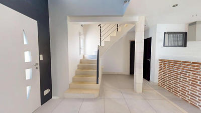 Maison - 160 m² - 5 pièces