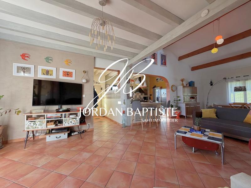 Maison - 145 m² - 5 pièces