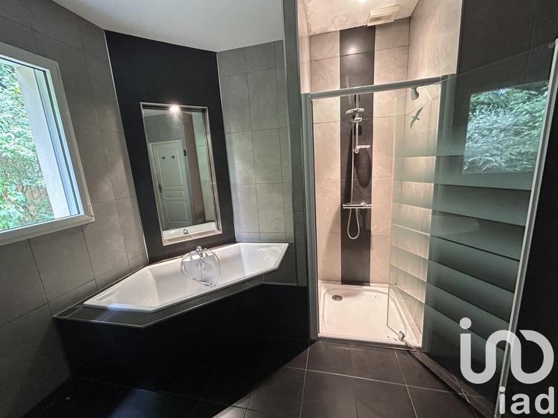 Maison de maîtres - 186 m² - 8 pièces