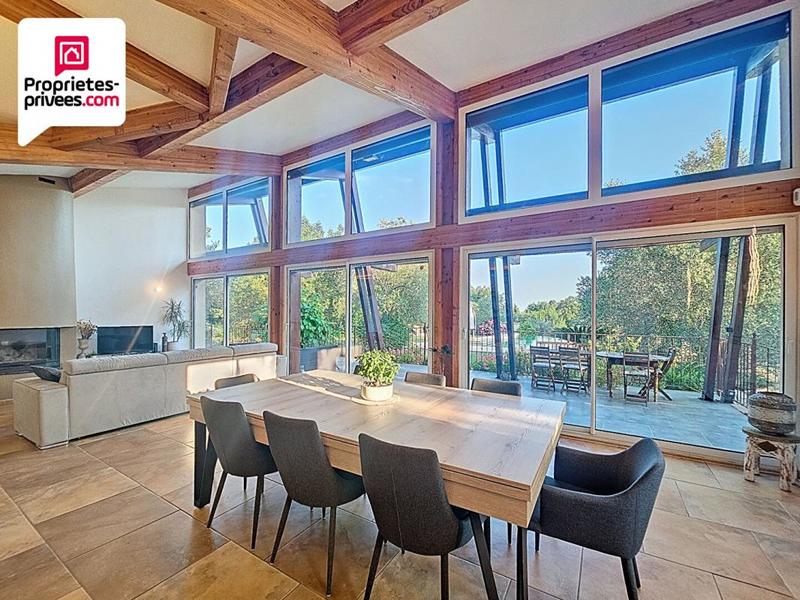 Demeure - 147 m² - 5 pièces