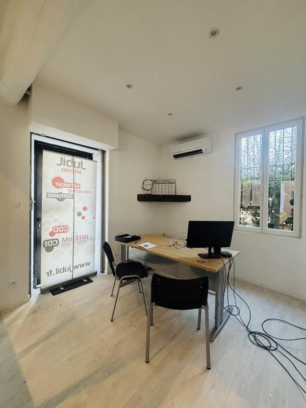 Immeuble - 140 m² - 3 pièces