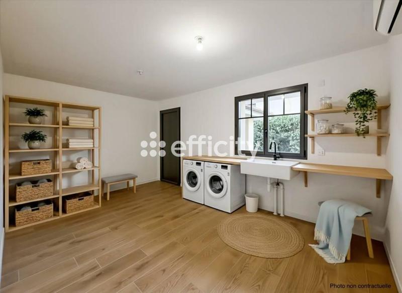 Villa - 273 m² - 8 pièces