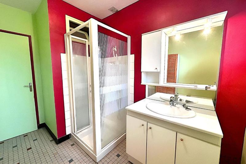 Maison - 94 m² - 6 pièces