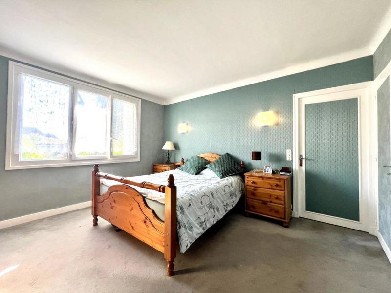 Maison - 146 m² - 9 pièces