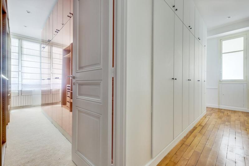 Appartement - 279 m² - 8 pièces