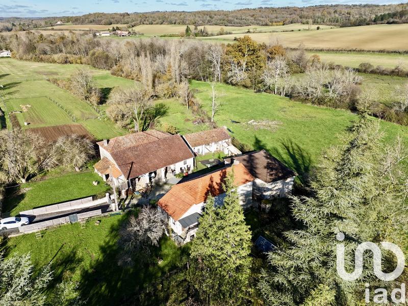 Maison - 140 m² - 5 pièces