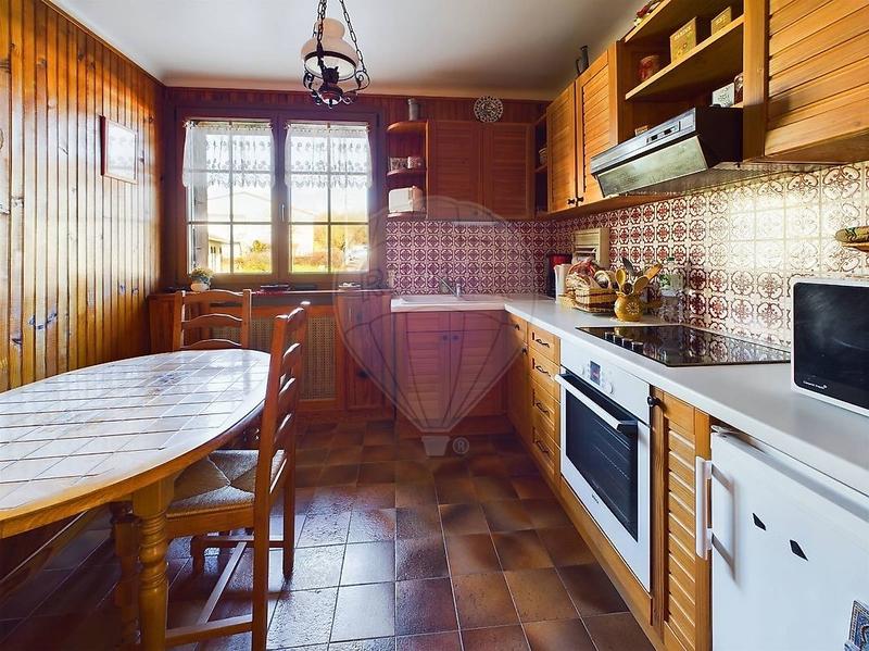 Maison - 90 m² - 6 pièces