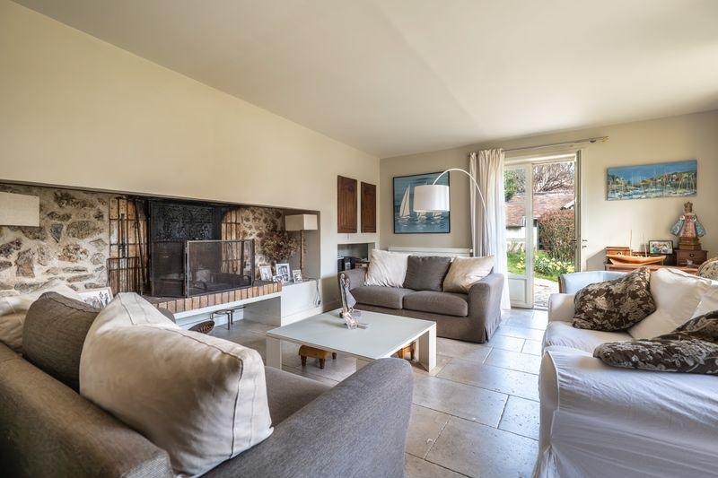 Maison - 210 m² - 8 pièces