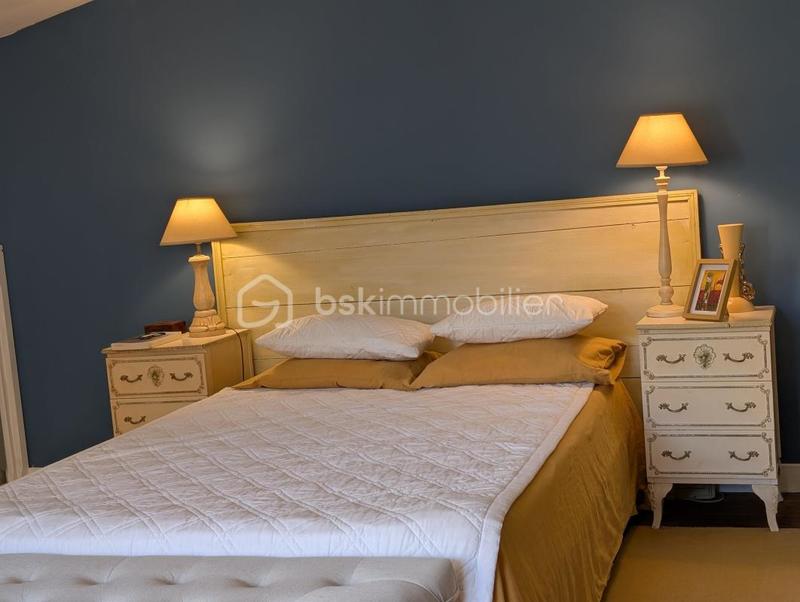 Maison - 296 m² - 9 pièces